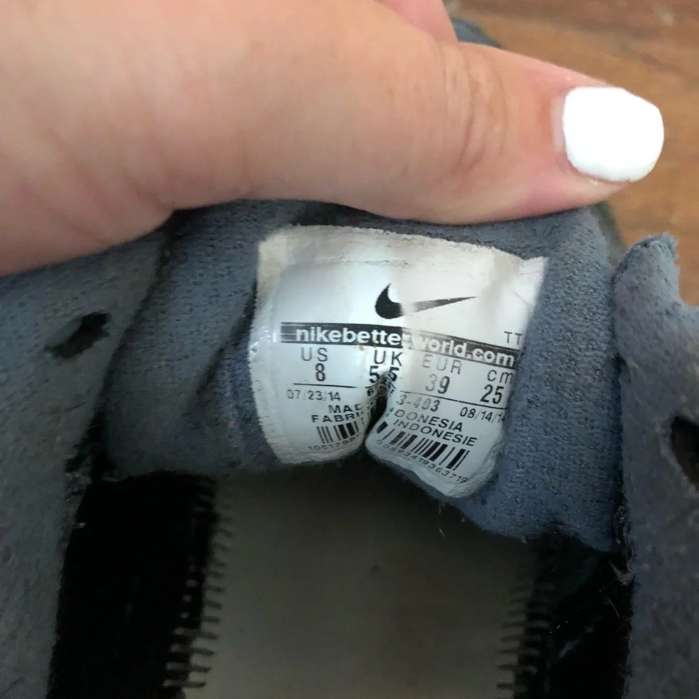 Nike Grey & Blue Sneakers Size 8
